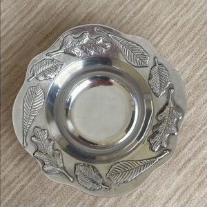 Vintage Mariposa Brilliante 14" Large Metal Serving Bowl Leaf Leaves Aluminum